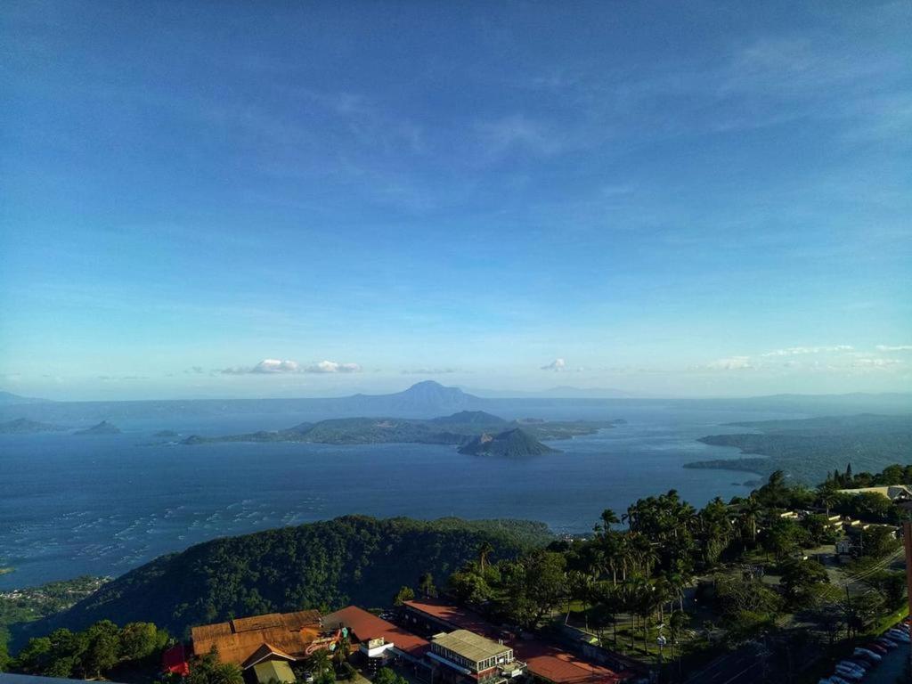 Cityland Tagaytay Taal Lake View City View Free Pool Parking Studios With Balcony Are City View Tagaytay City Εξωτερικό φωτογραφία