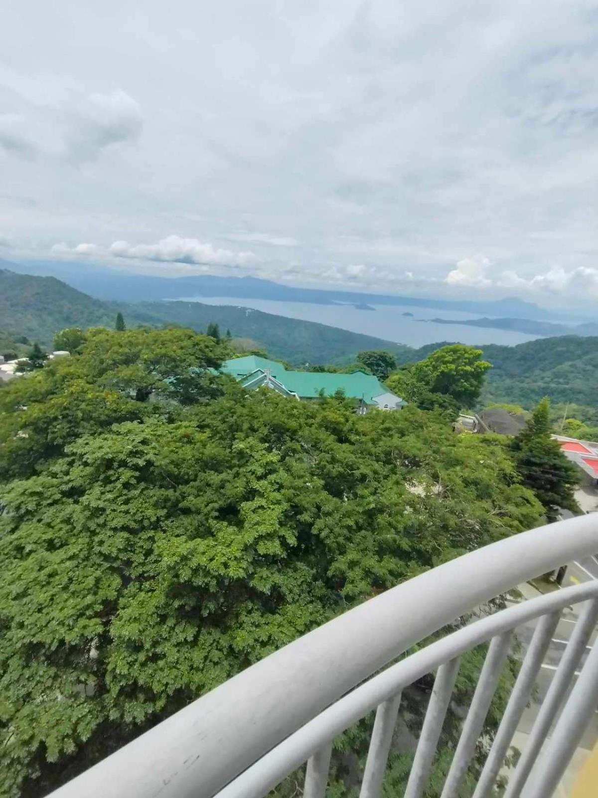 Cityland Tagaytay Taal Lake View City View Free Pool Parking Studios With Balcony Are City View Tagaytay City Εξωτερικό φωτογραφία