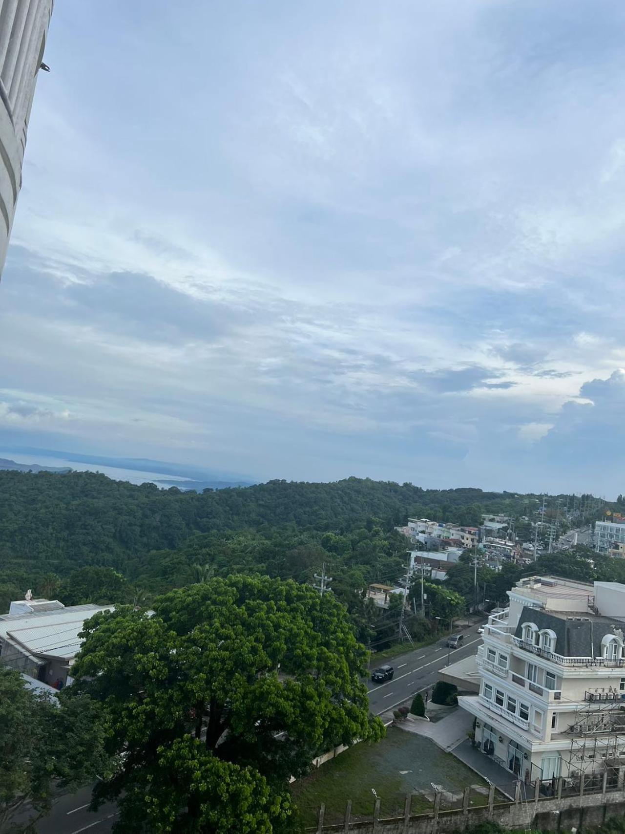 Cityland Tagaytay Taal Lake View City View Free Pool Parking Studios With Balcony Are City View Tagaytay City Εξωτερικό φωτογραφία